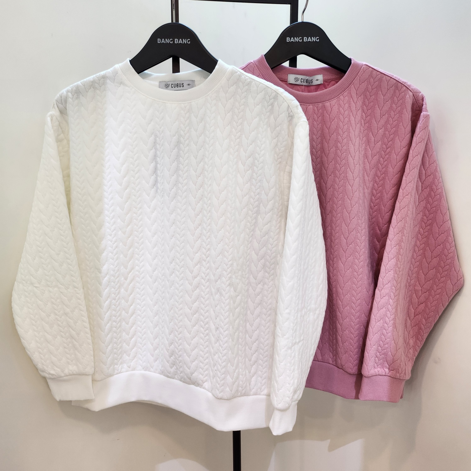 NC경산점 뱅뱅 NC경산점 가을 초대박특가 반값할인   여성 꽈배기 엠보싱 맨투맨 CTJ611