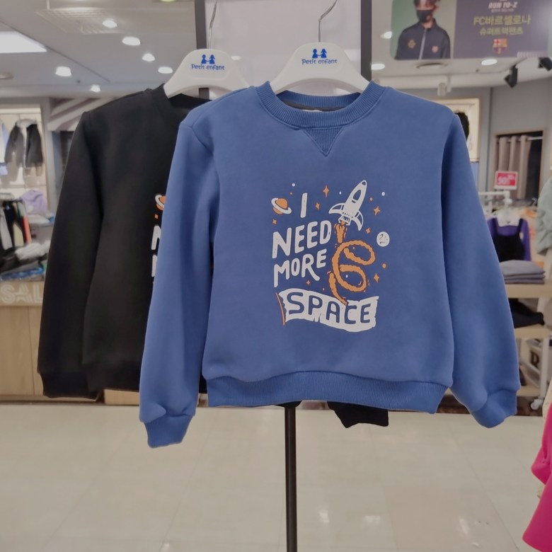 쁘띠앙팡 뉴코아산본아울렛 산 겨울초세일 쁘띠스페이스쉽맨투맨티셔츠 PCU72BTS74