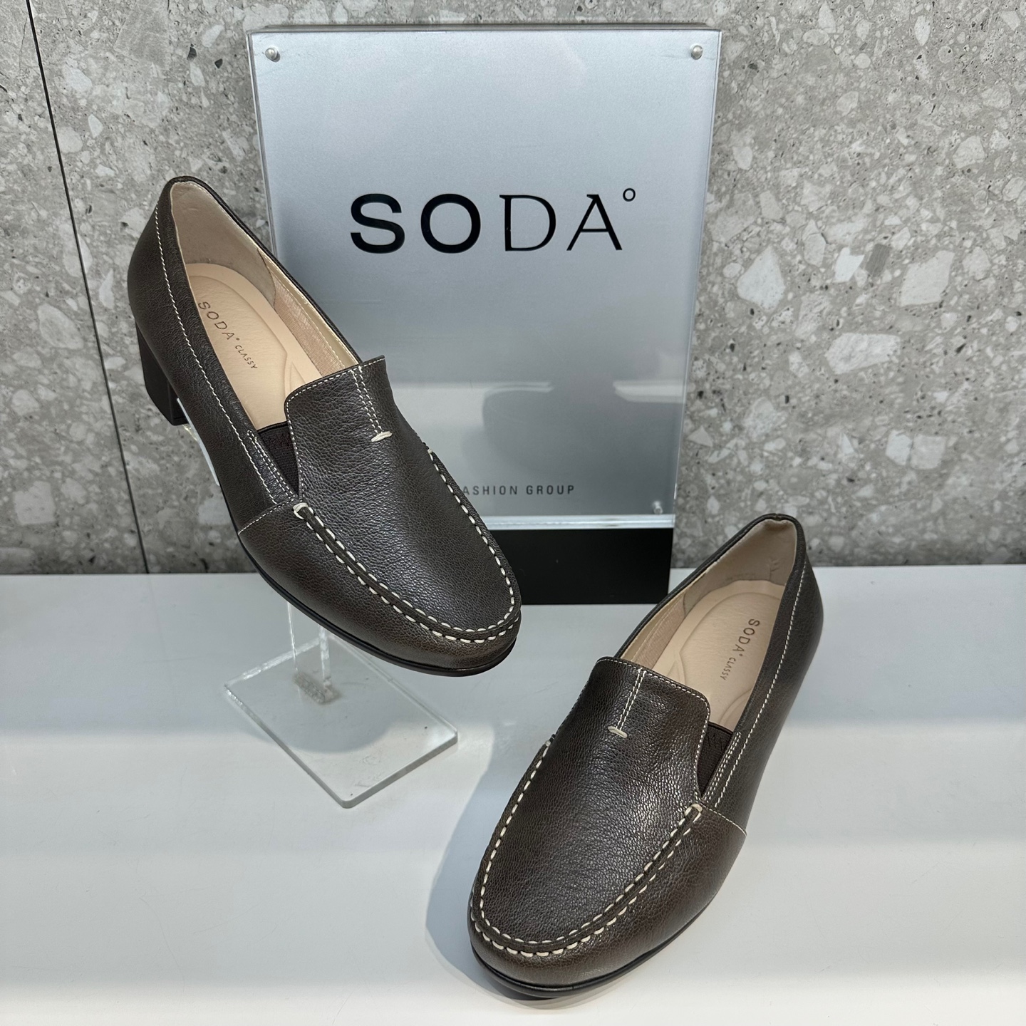 [SODA]소다 발편한 여성 4CM 쿠션 등 밴딩 로퍼 AFLS412 그레이- 이랜드몰