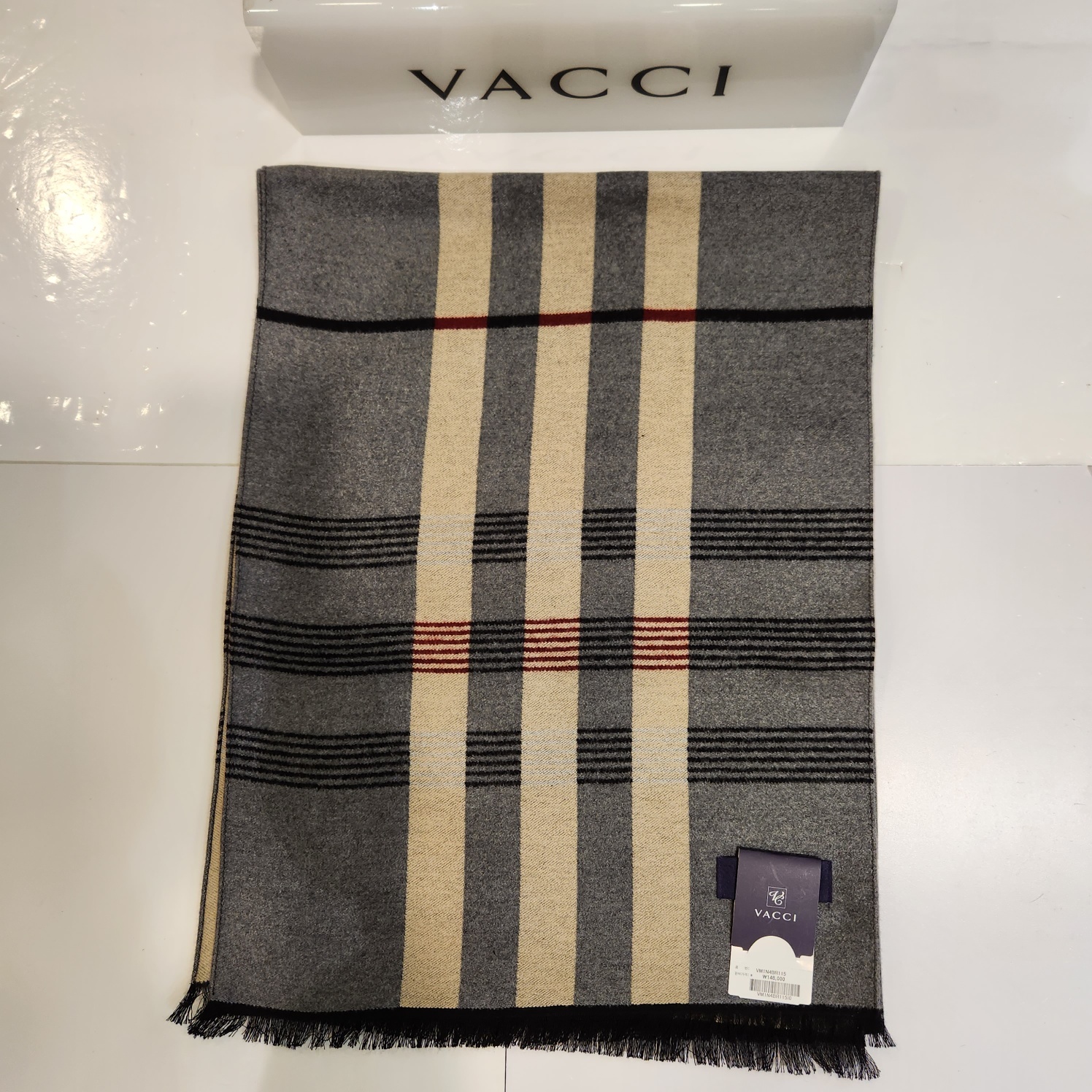 바찌 동아 남성겨울 부드럽고 따뜻한 견 실크58% 레이온 42%혼방 민감한피부에도OK 그레이바탕에베이지네이비 혼합체크 차분하고 ..