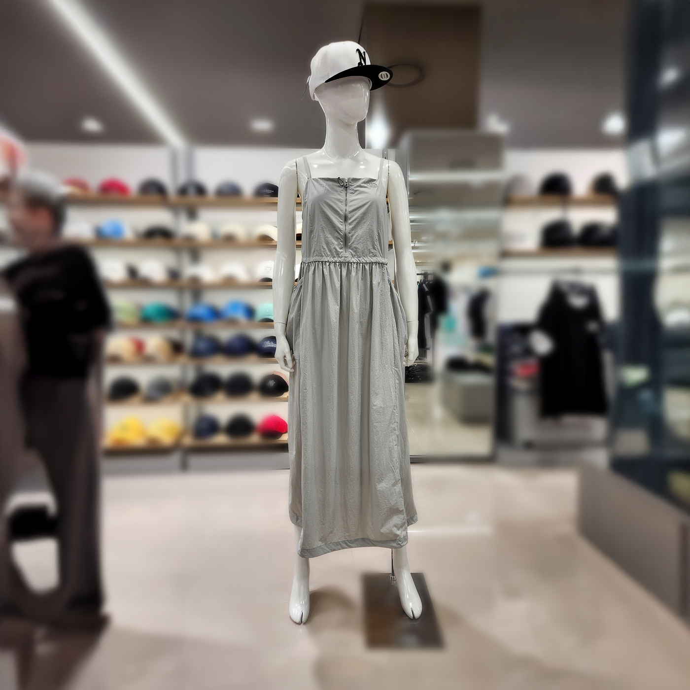 NC대전 유성점 [NBA] 여성 우븐 집업 원피스 N252OP721P