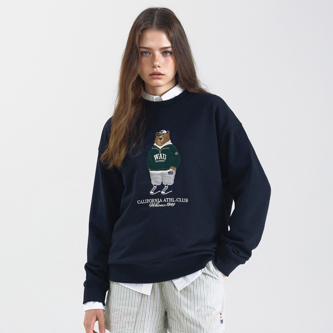 【WHO.A.U】Steve line Sweatshirt Steve Patch Sweatshirt - 후아유닷컴