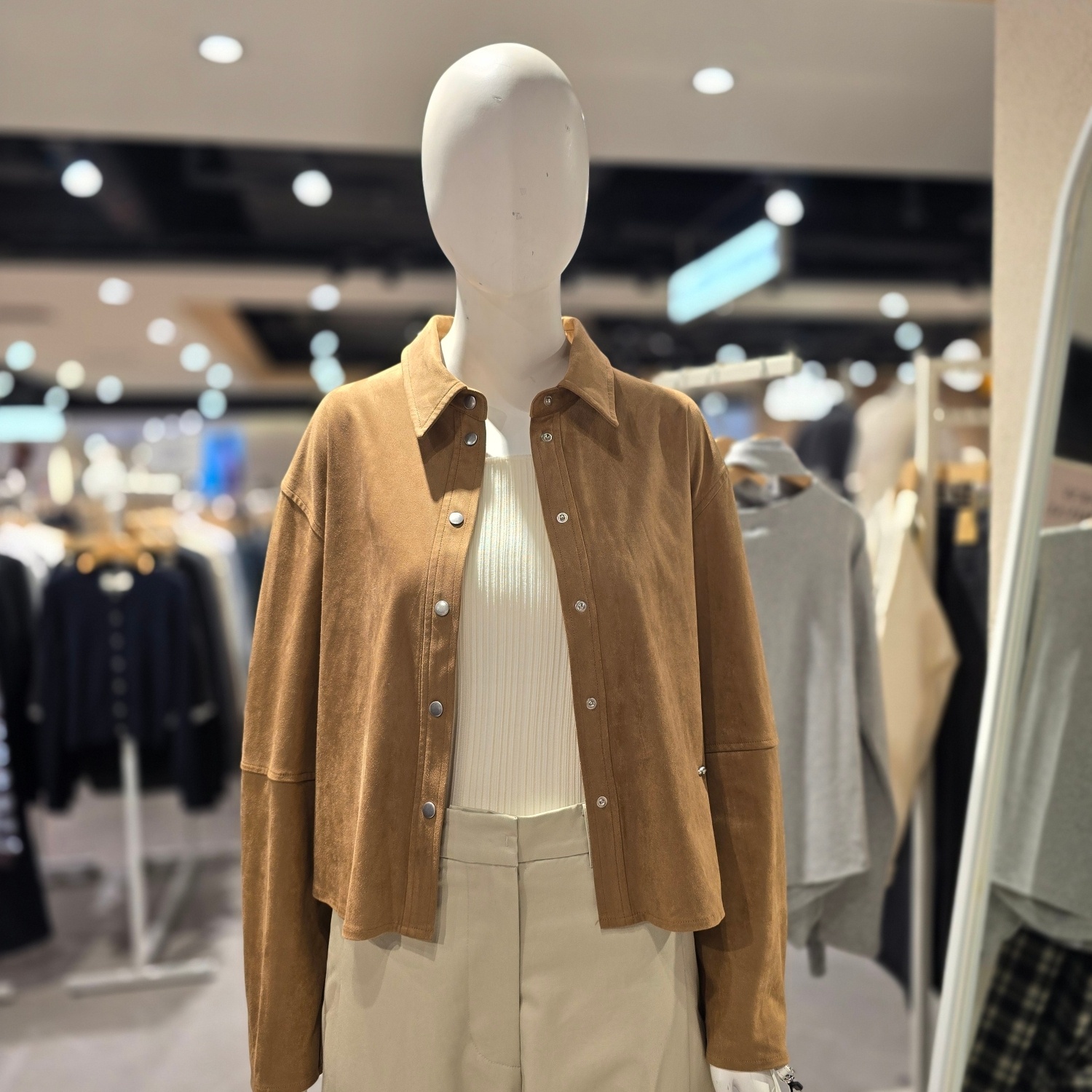 NC 구로점 나인 노바 세미크롭스웨이드 셔츠BL4351