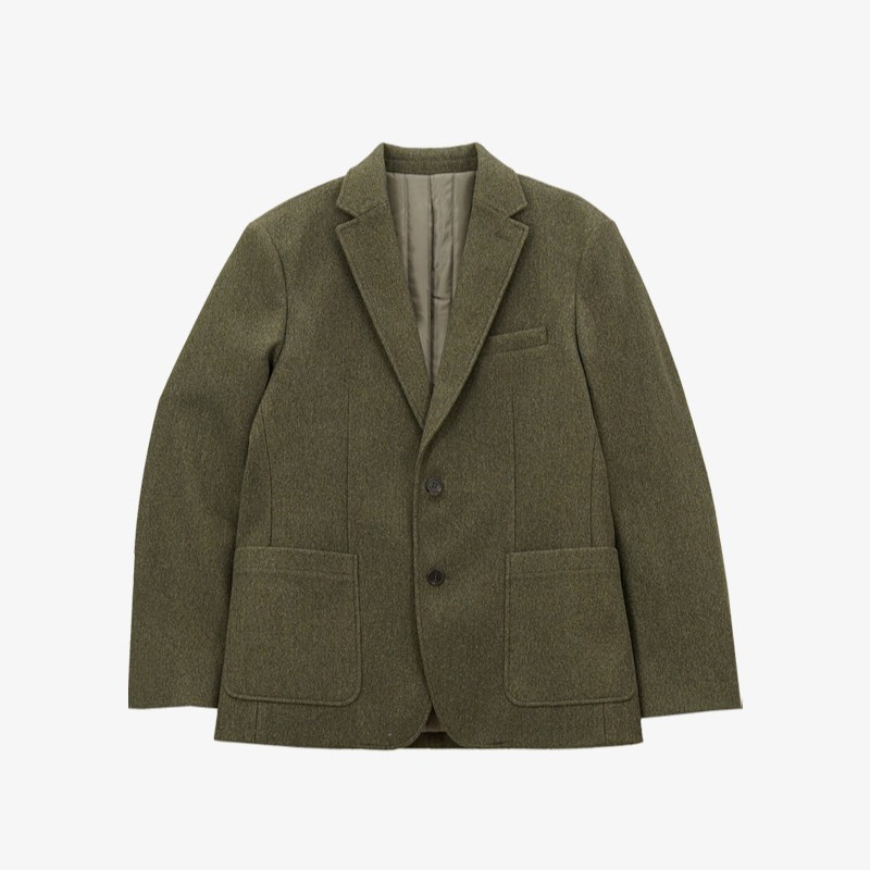 크로커다일 20은 여기서 표면의 색감과 자연스러움의 멋을 연출하고 표면과 이면의 피치효과를 주어 고급스러움을 강조한 울라이크 솔리드 ..