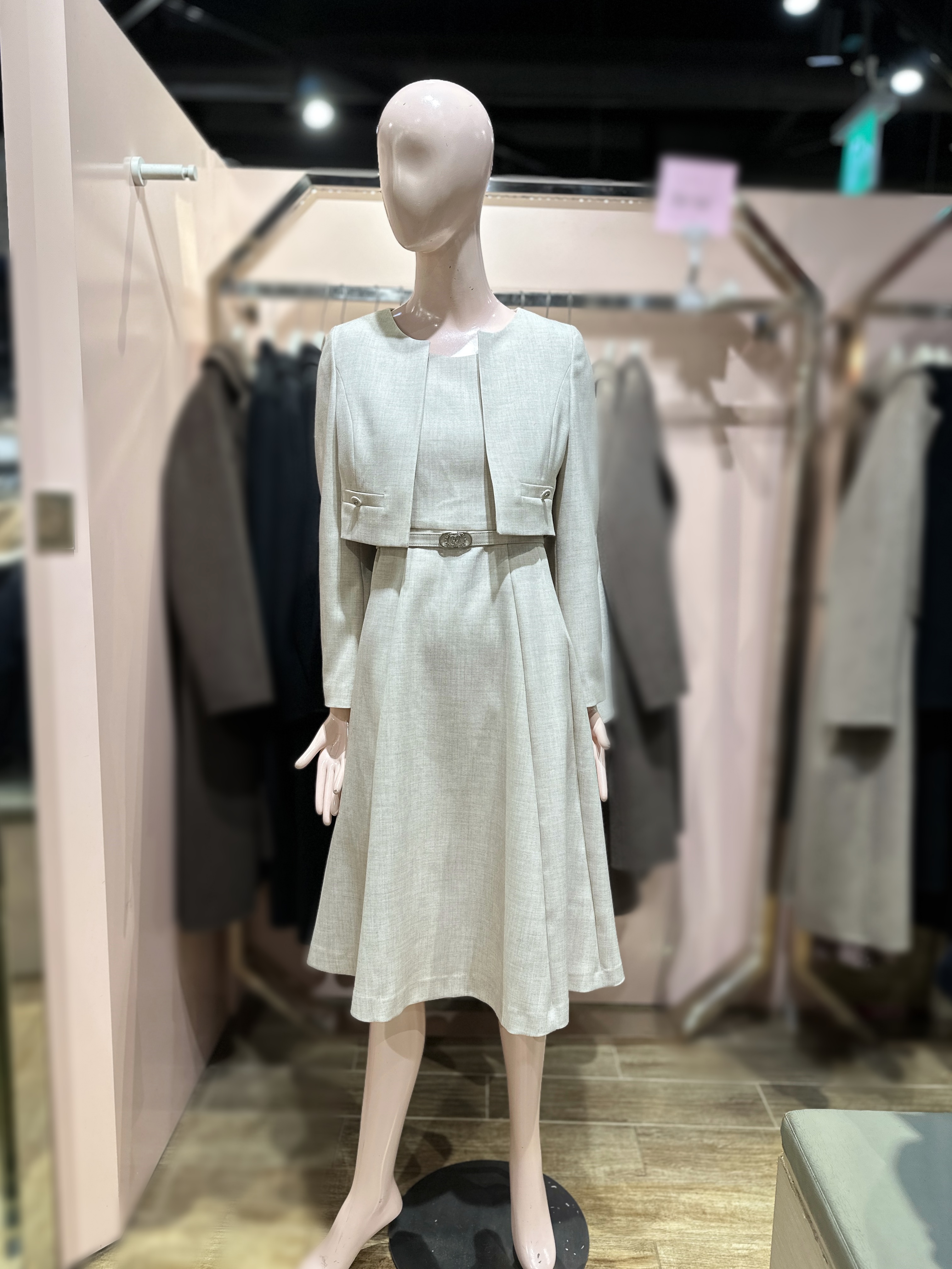 스위트숲 SOUP SOUP 자켓 일체형 벨티드 원피스 OC2OPQ1 뉴코아강남