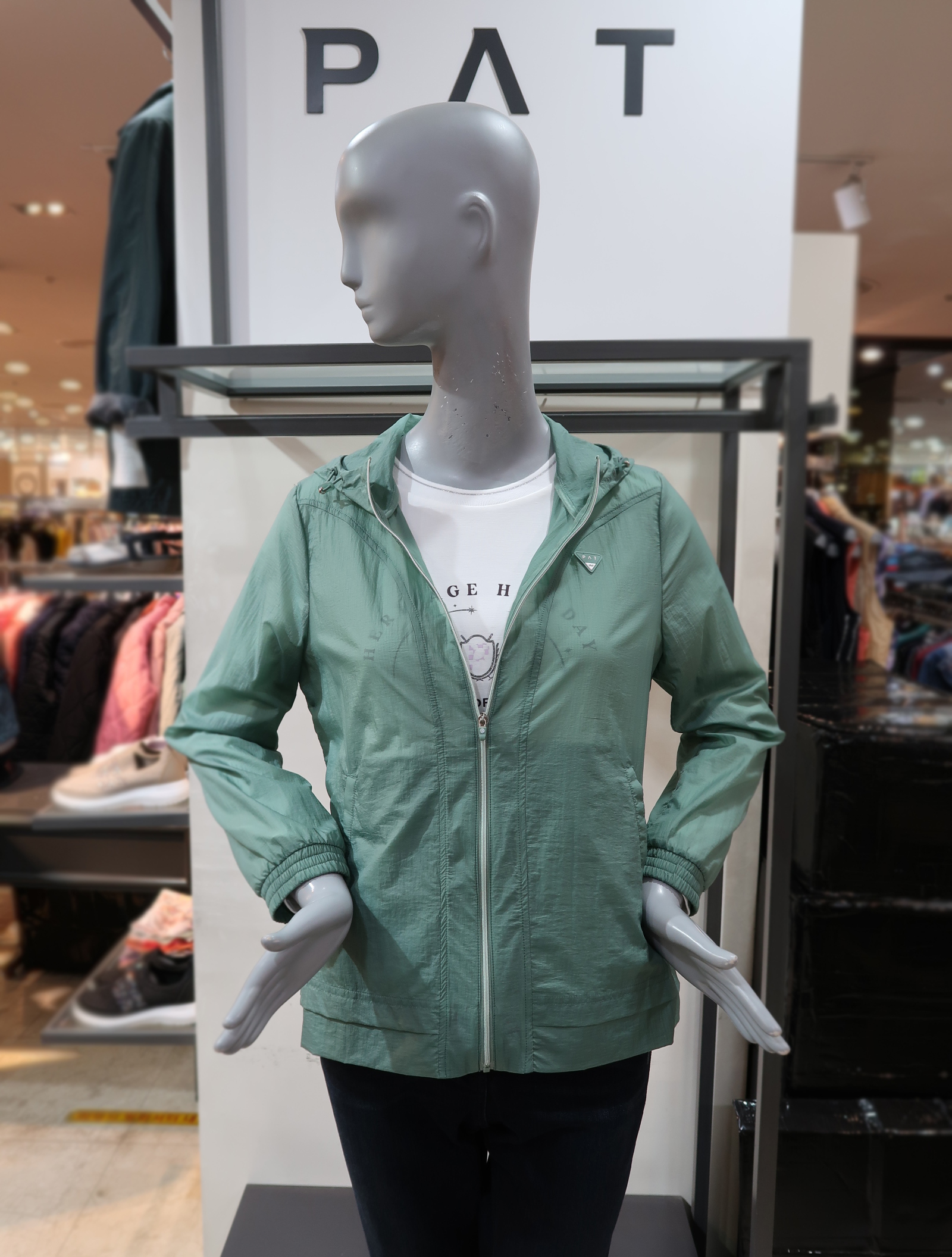 (주)인산엘에프엘 NC엑스코점 PAT 여성 여름 후디드 경량 점퍼 1L41336-721