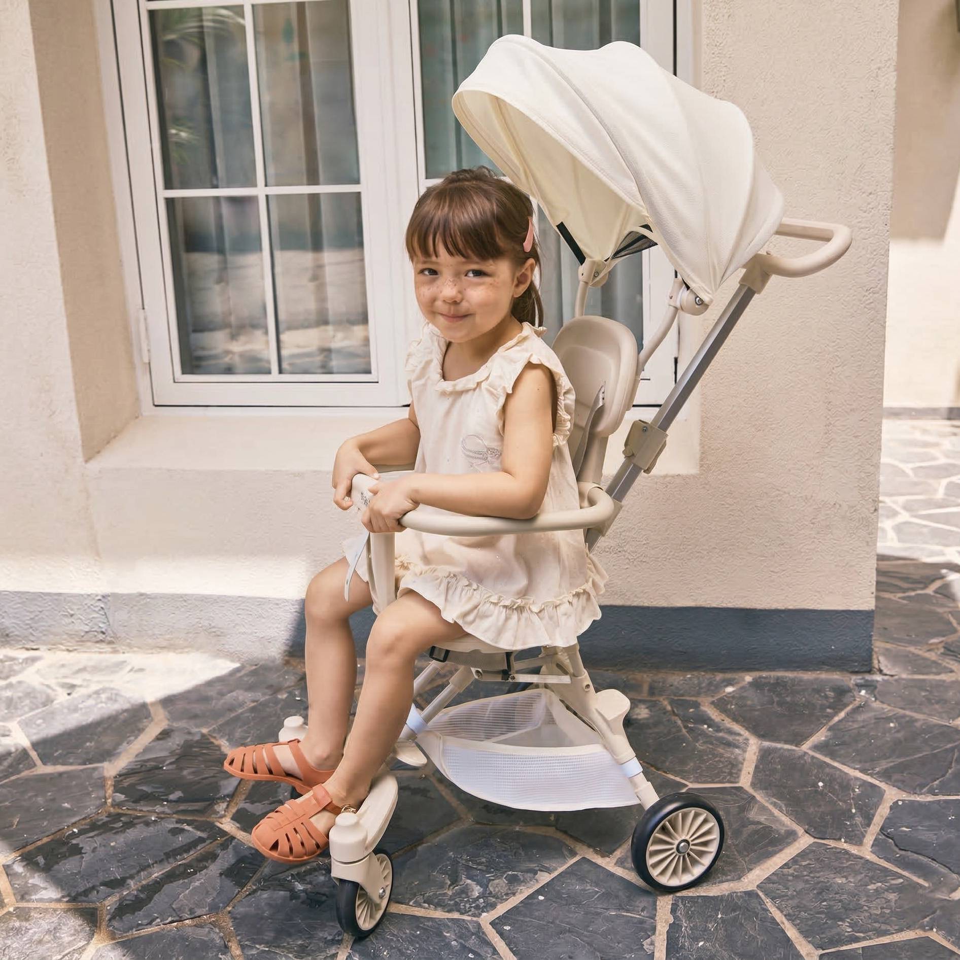 [㈜이랜드월드][핀핀][26 ] 초경량 휴대용 트라이크 V1 클래식 블랙/아이보리