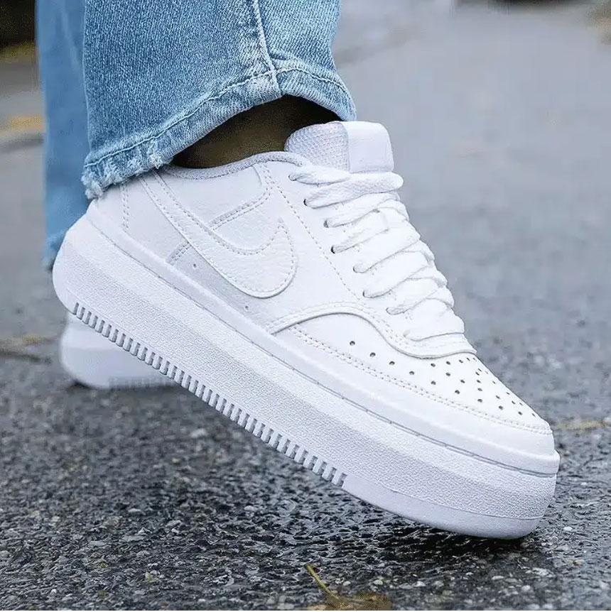 나이키 코트 비전 알타 여성 스니커즈 C DM0113-100